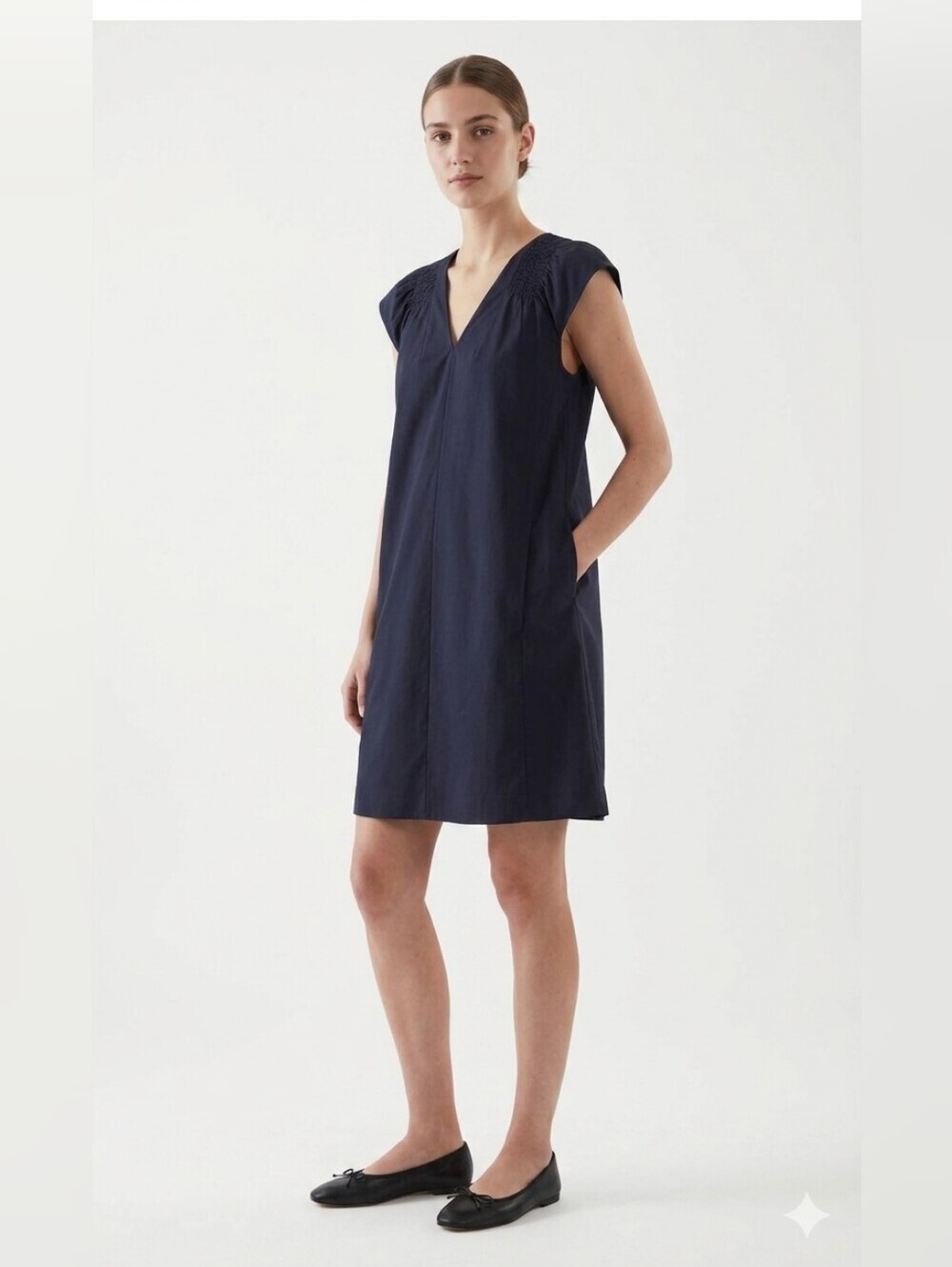 COS SMOCKED V-NECK MINI DRESS size 2 Ptp 18" true navy